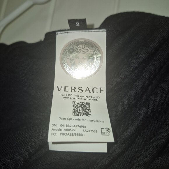 Versace black V-neck knit cropped cardigan - Picture 5 of 5